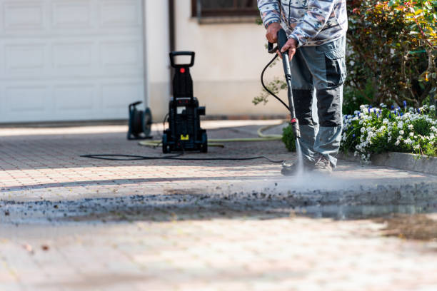 Best Gutter Cleaning in Stratford Downtown, CT